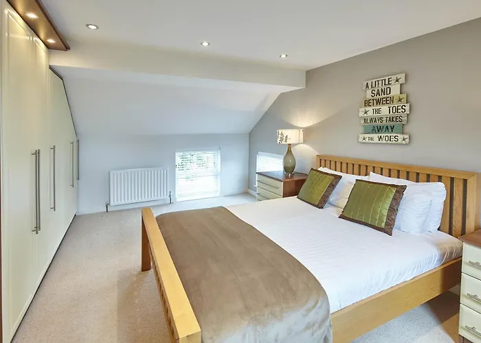 Host & Stay - Doray House