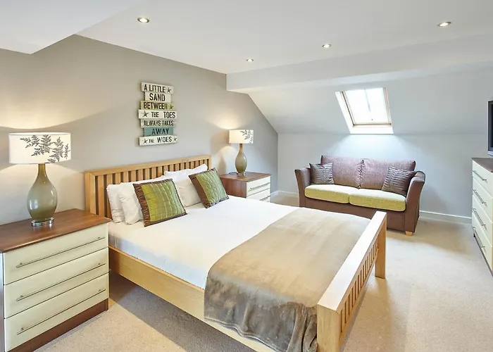 Host & Stay - Doray House