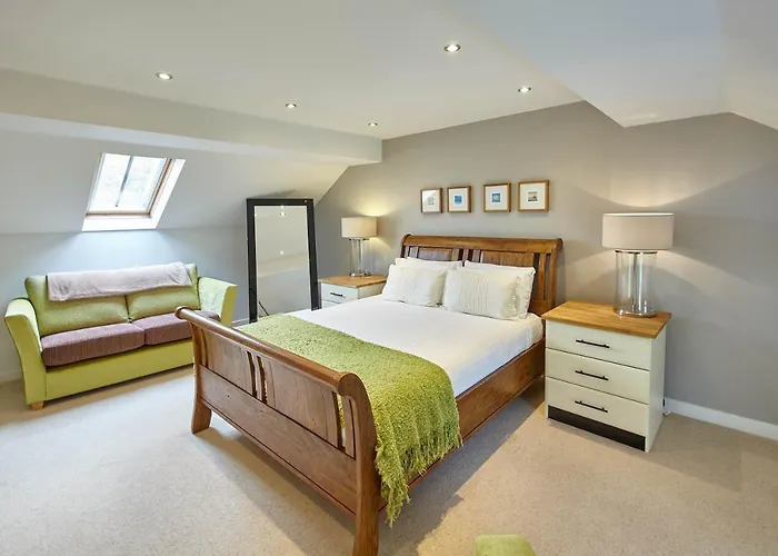 Host & Stay - Doray House